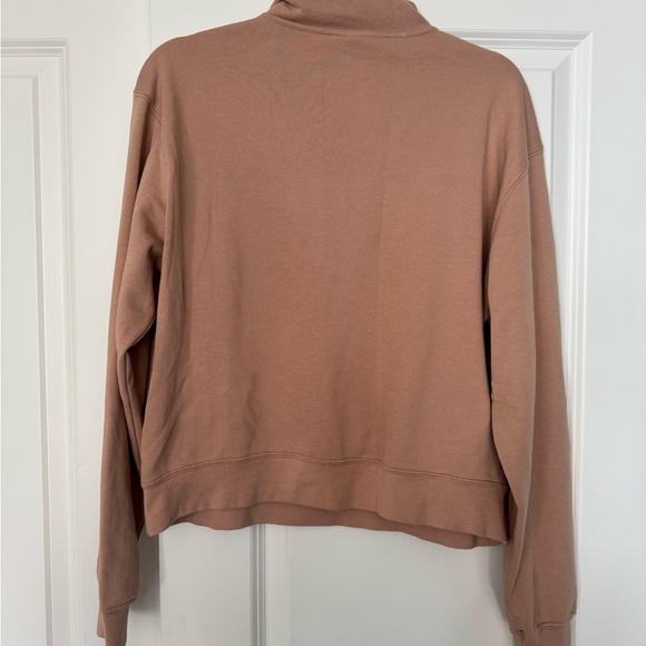 Fabletics Lightweight Go-To Half Zip Sweatshirt - Picture 6 of 8